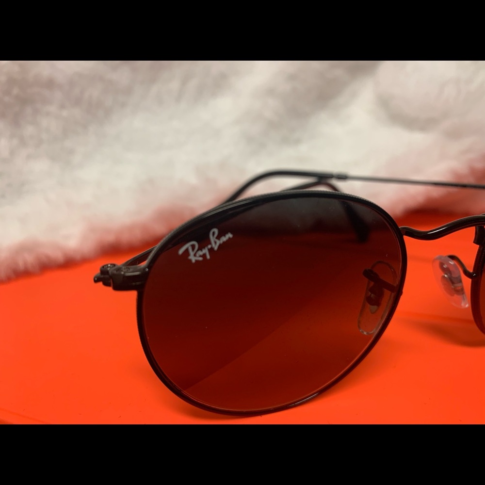 Black Circle Ray Bans